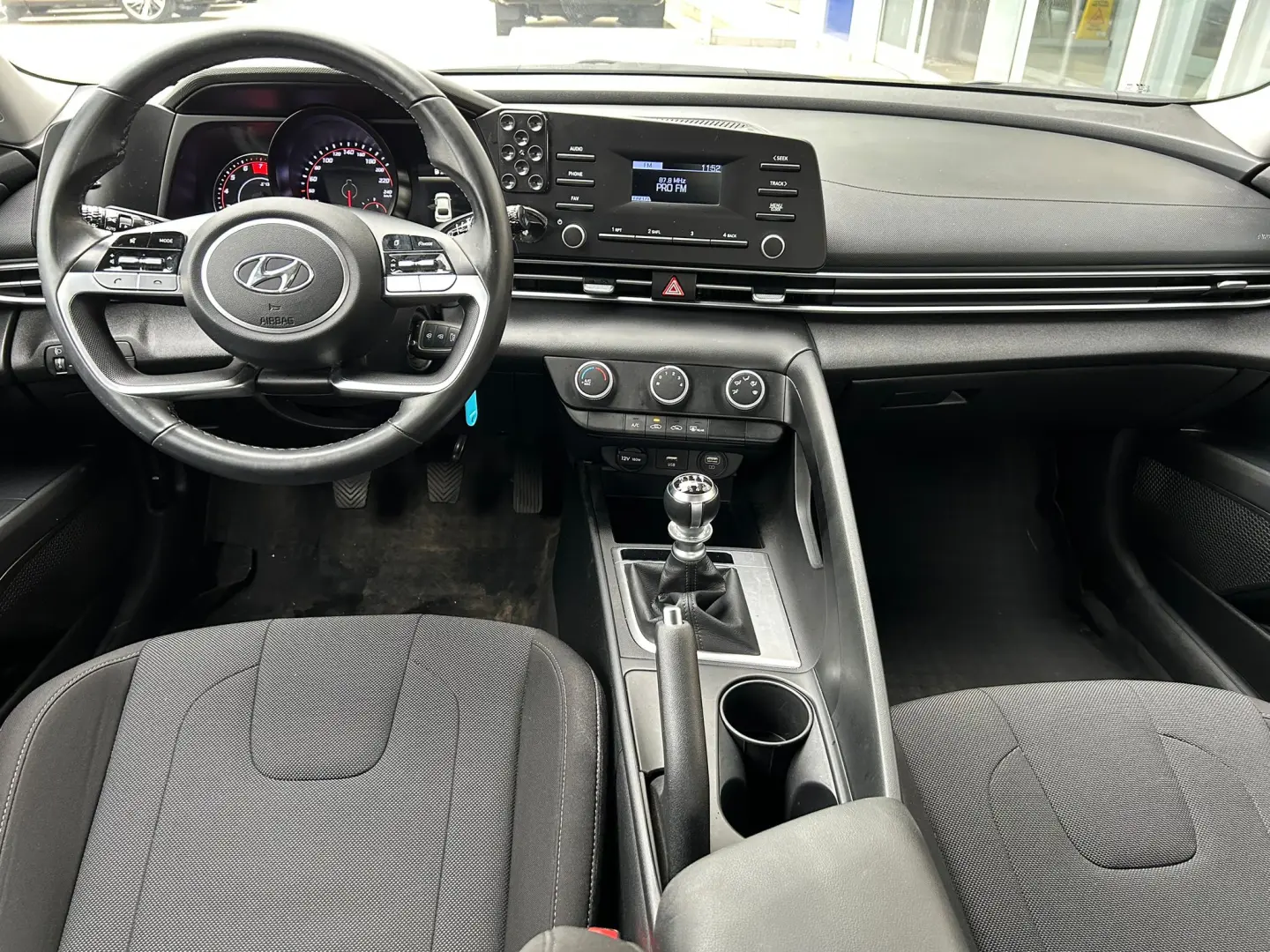 Hyundai Elantra 1.6 l 123 CP 6MT Classic