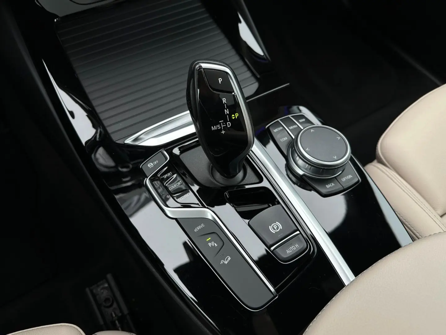 X3 xDr30e M Sport PANO*ACC*HiFi*AHK*Kamera*Leder
