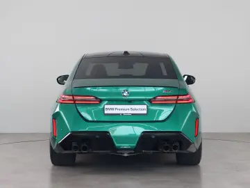 M5 Sedan