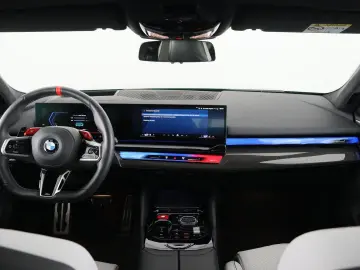 M5 Sedan