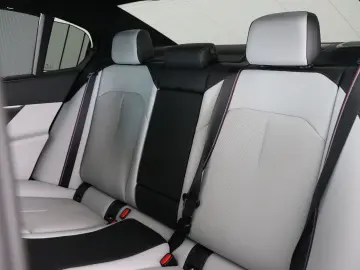 M5 Sedan