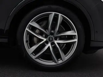 Q7 55 TFSi e 380 Pk quattro S-Line | Full LED |