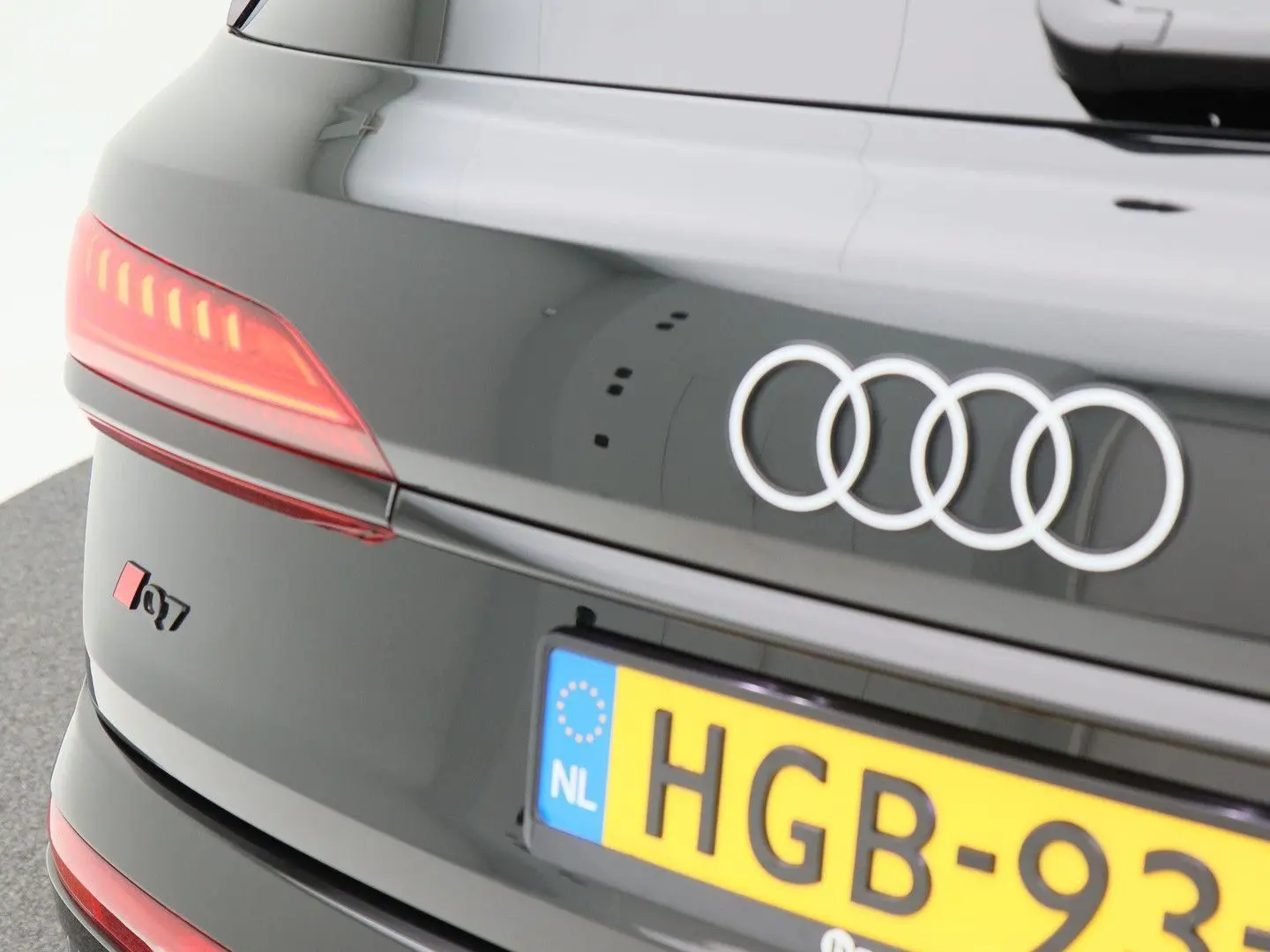 Q7 55 TFSi e 380 Pk quattro S-Line | Full LED |