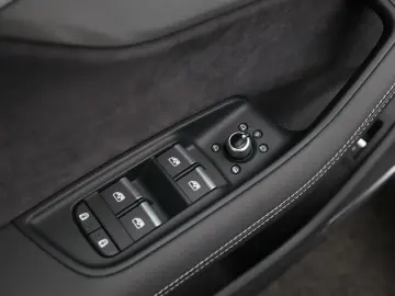Q7 55 TFSi e 380 Pk quattro S-Line | Full LED |