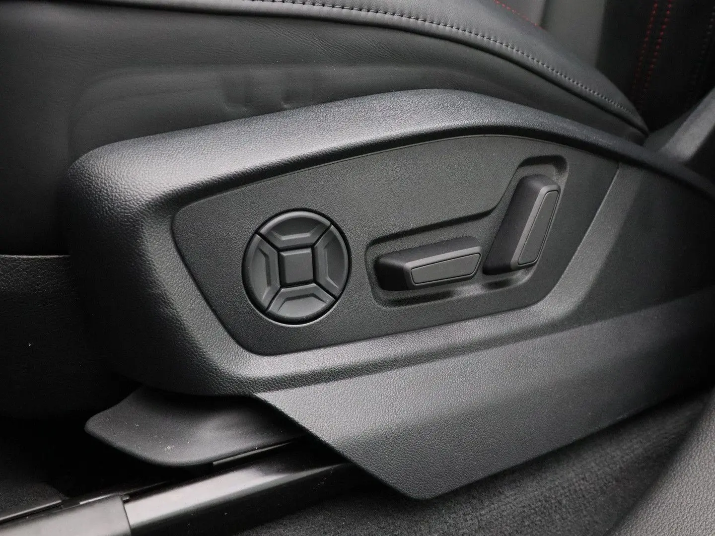 Q8 55 TFSi e 395 Pk quattro S-Line | Panorama Da