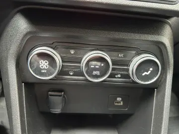 Dacia Logan TCe 90 Essential