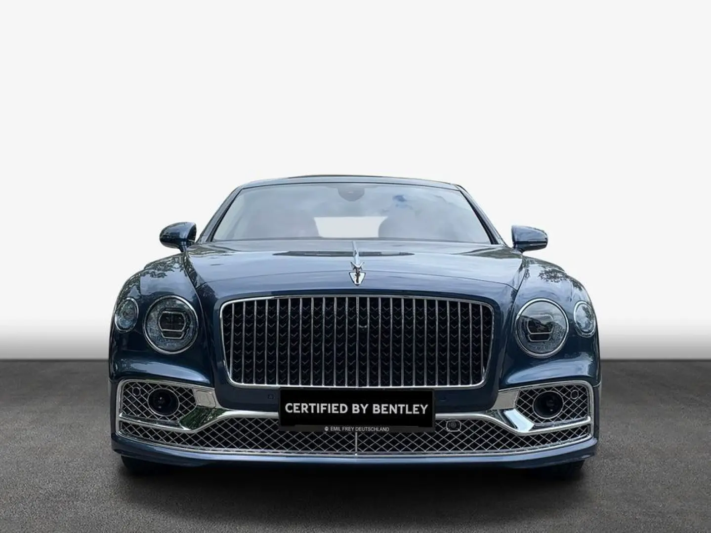 New Flying Spur V8 Azure