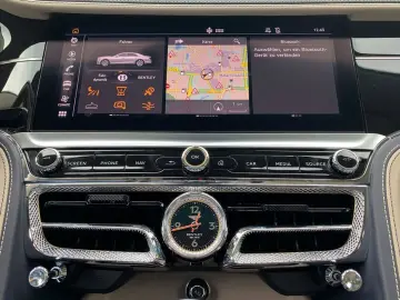 New Flying Spur V8 Azure