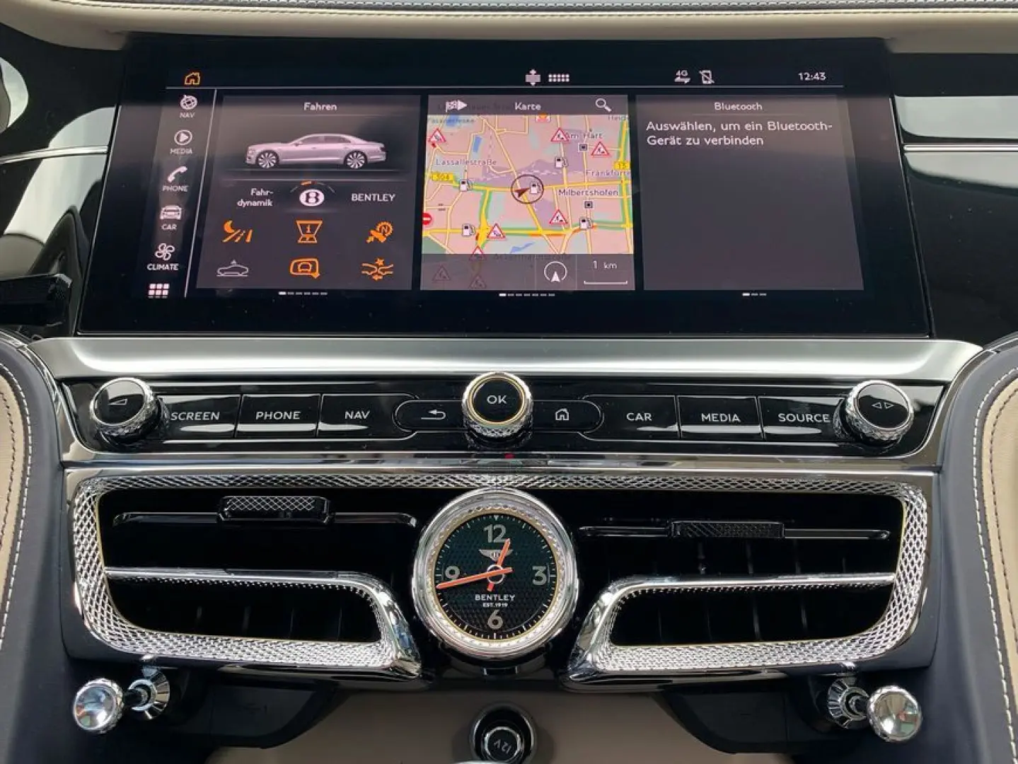 New Flying Spur V8 Azure