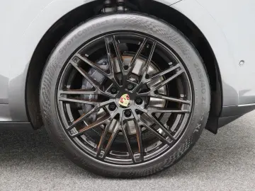 Cayenne Coupé 3.0 E-Hybrid | Full LED | AHK | Bo