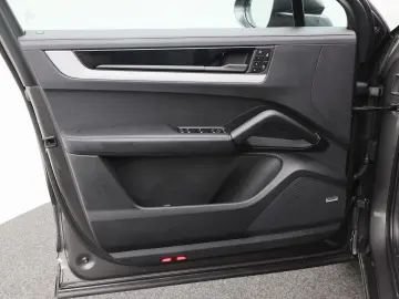 Cayenne Coupé 3.0 E-Hybrid | Full LED | AHK | Bo