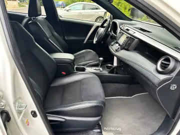 Toyota RAV4 2.5 4x2 Hybrid Style Selection