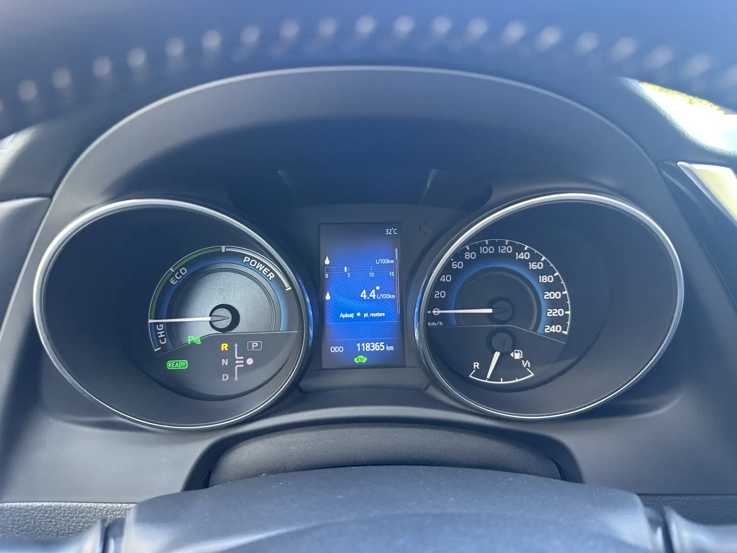 Toyota Auris 1.8 L VVT-i TS Hybrid Sol+