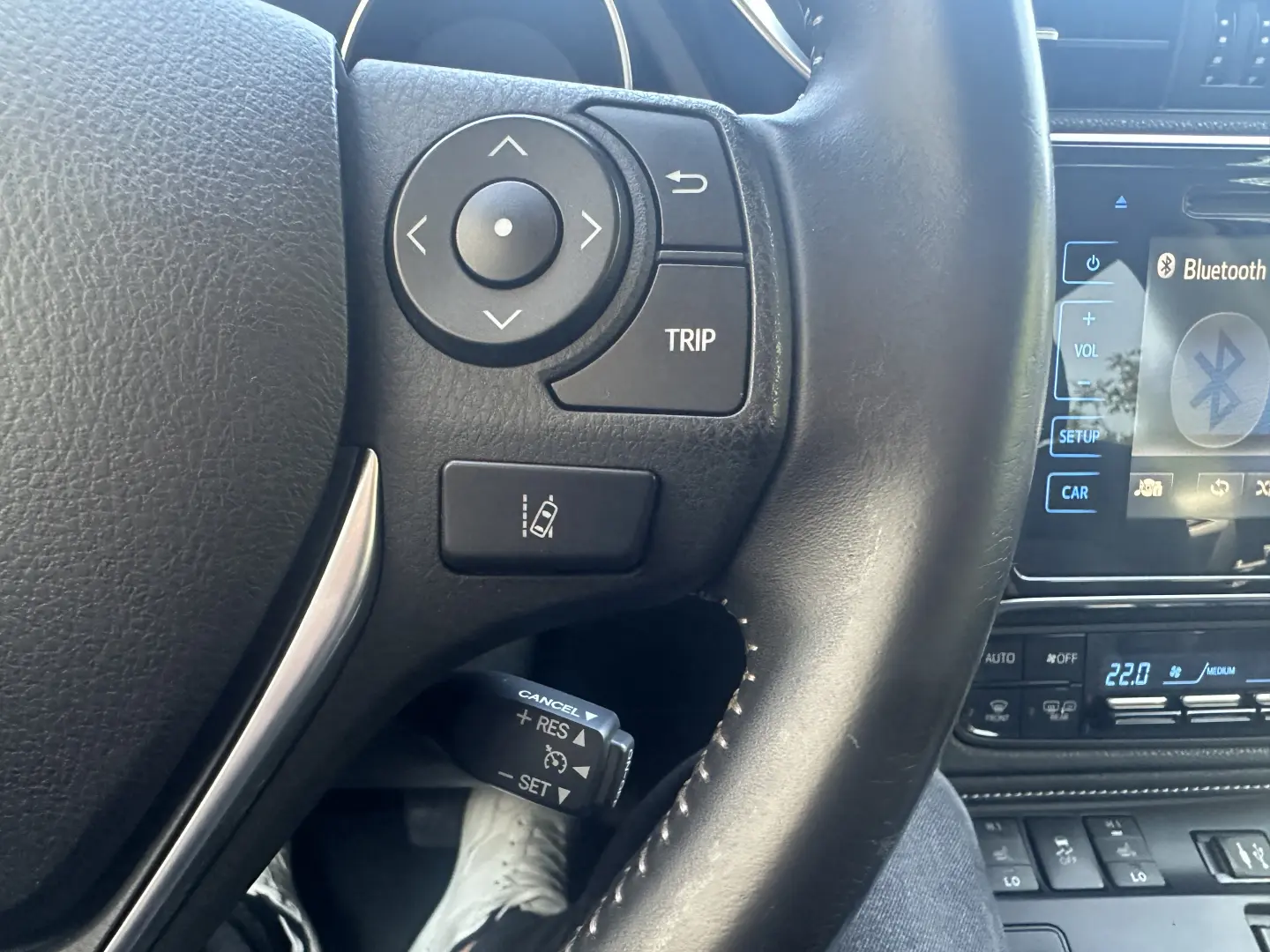 Toyota Auris 1.8 L VVT-i TS Hybrid Sol+