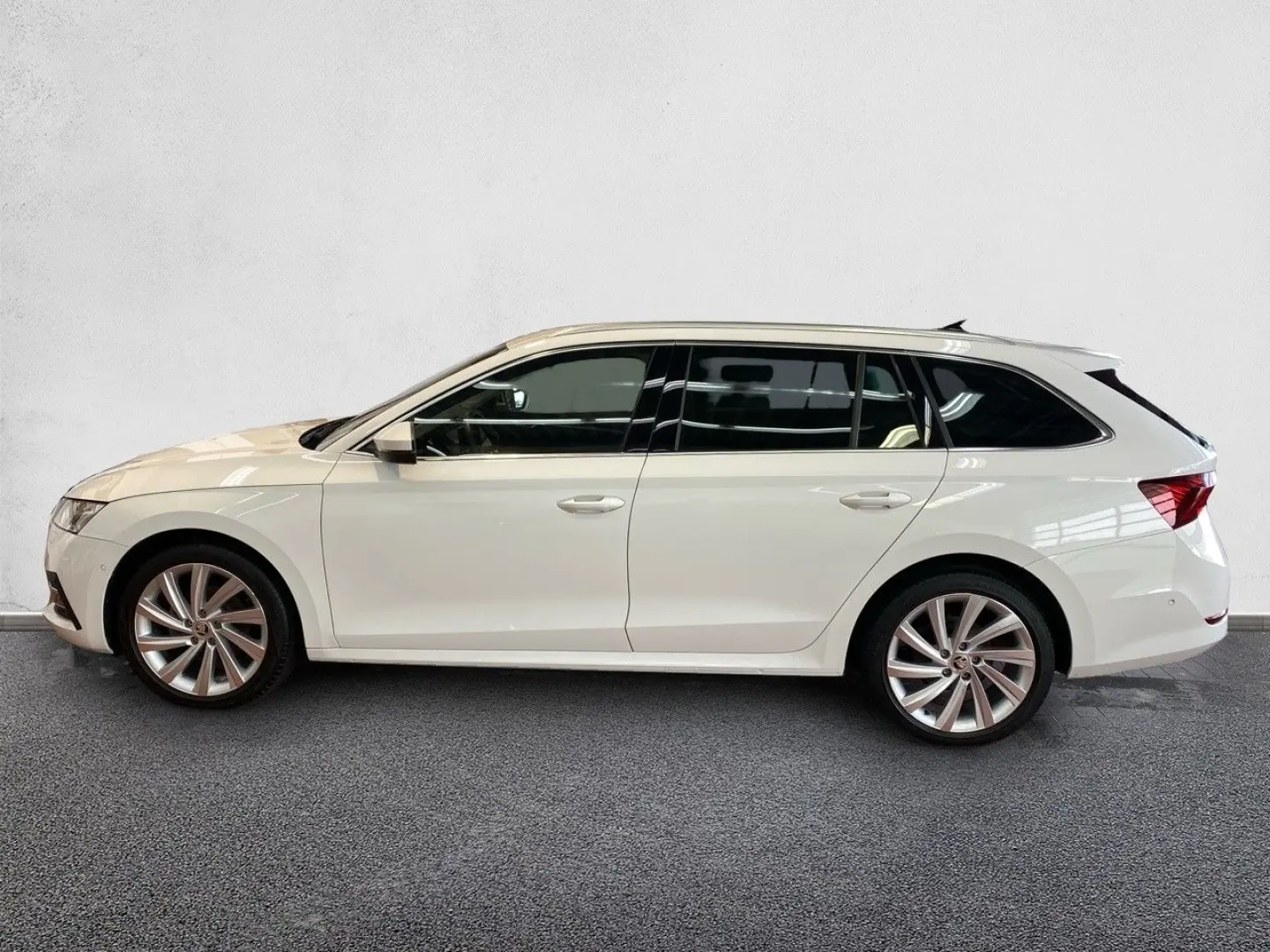 Octavia Combi Style 2,0 TDI DSG+KEYLESS+LED+ACC