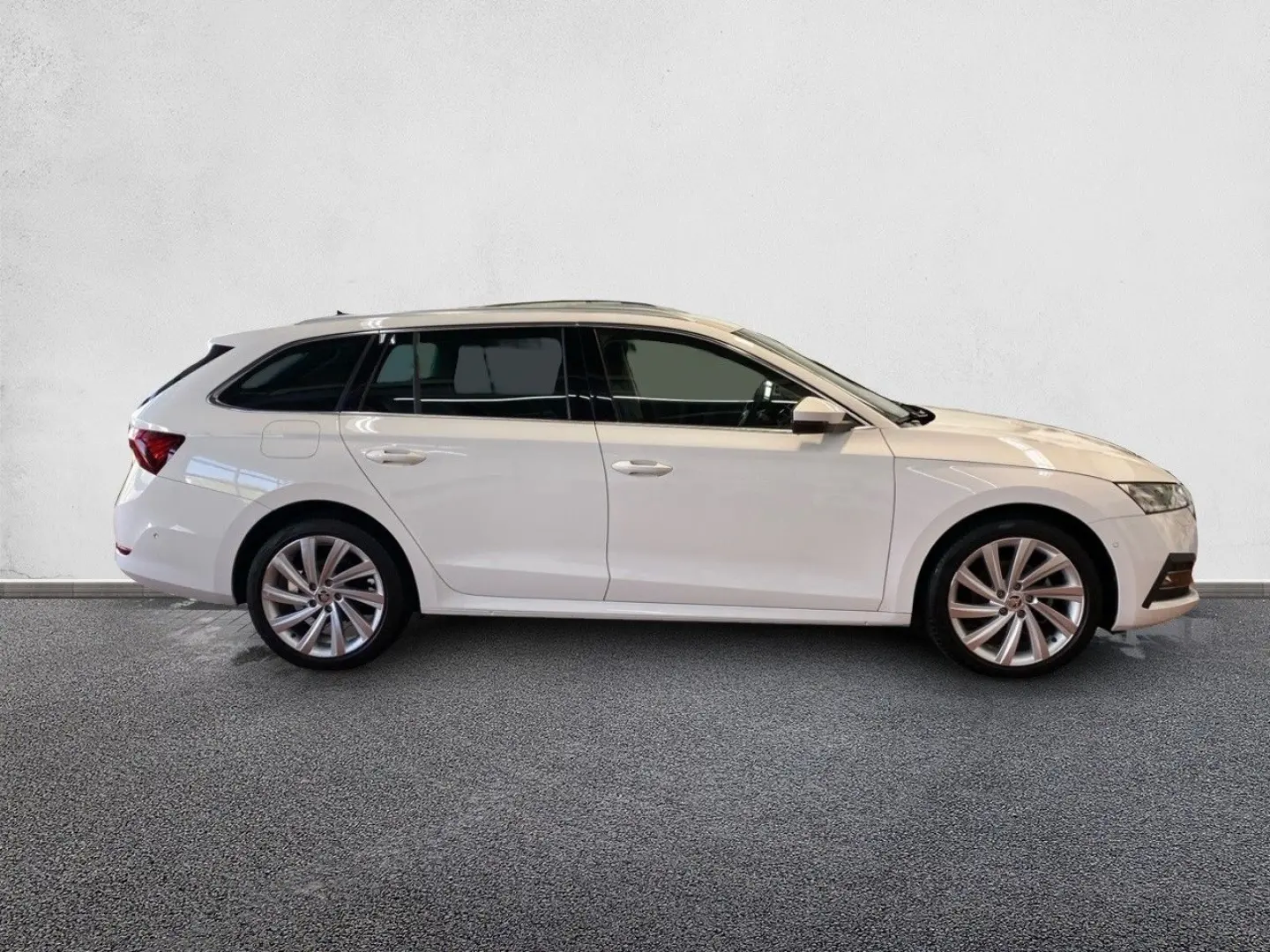 Octavia Combi Style 2,0 TDI DSG+KEYLESS+LED+ACC