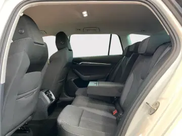 Octavia Combi Style 2,0 TDI DSG+KEYLESS+LED+ACC