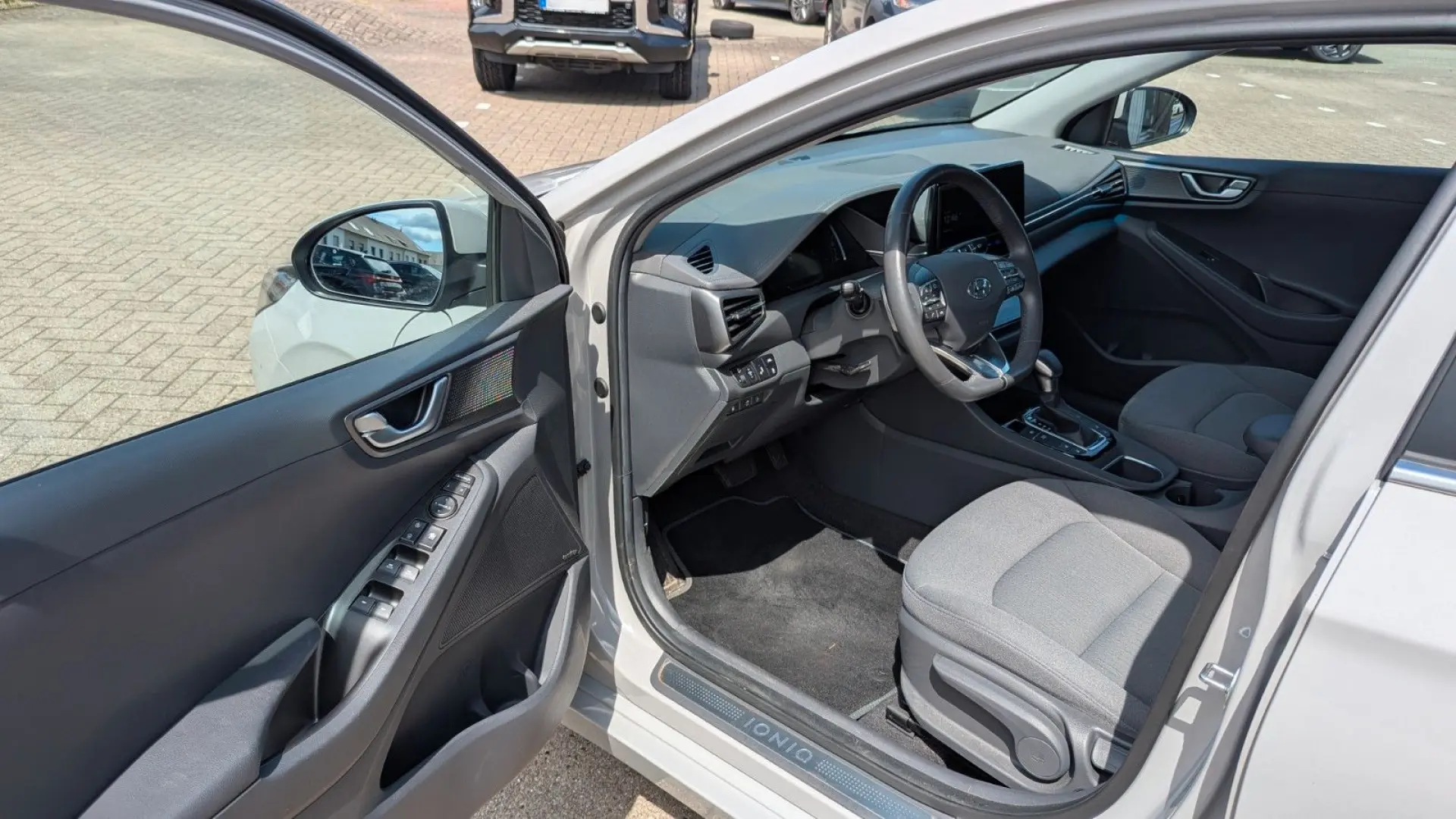 IONIQ 1.6l GDi PHEV Advantage (MJ22) DCT