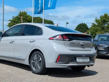 IONIQ 1.6l GDi PHEV Advantage (MJ22) DCT