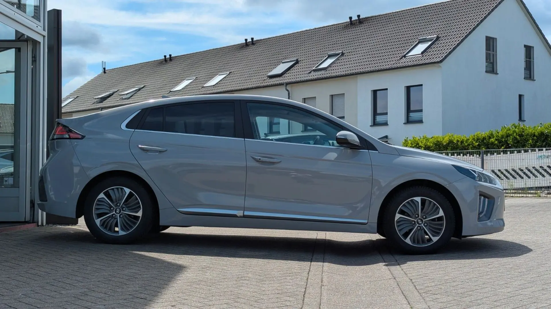 IONIQ 1.6l GDi PHEV Advantage (MJ22) DCT