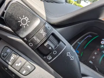 IONIQ 1.6l GDi PHEV Advantage (MJ22) DCT