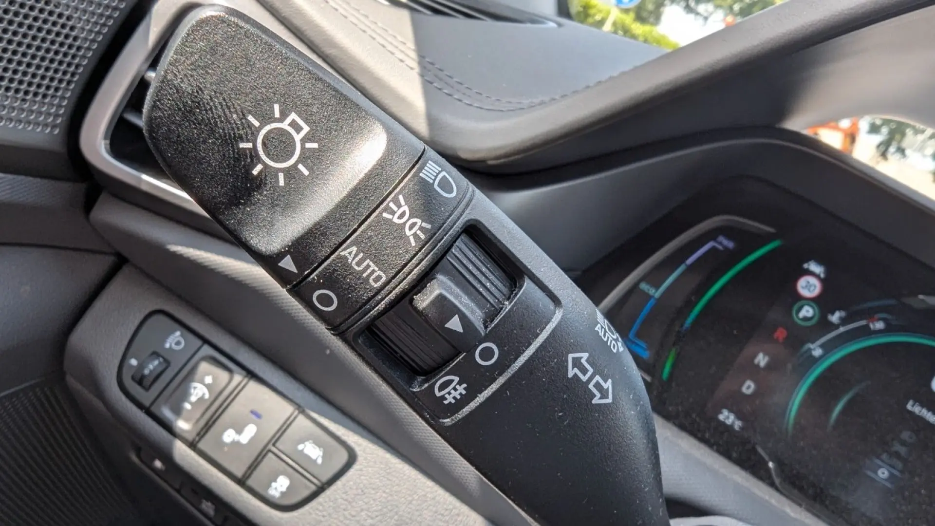 IONIQ 1.6l GDi PHEV Advantage (MJ22) DCT