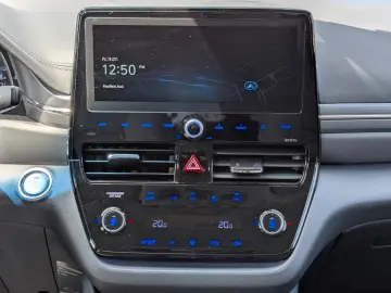IONIQ 1.6l GDi PHEV Advantage (MJ22) DCT