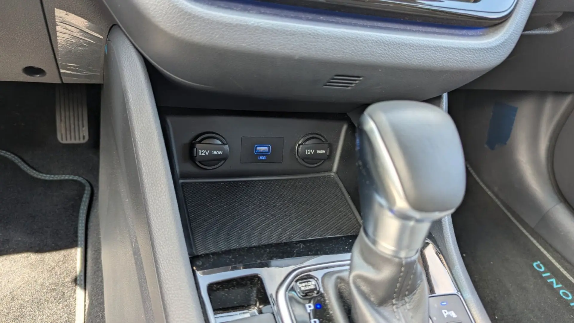 IONIQ 1.6l GDi PHEV Advantage (MJ22) DCT