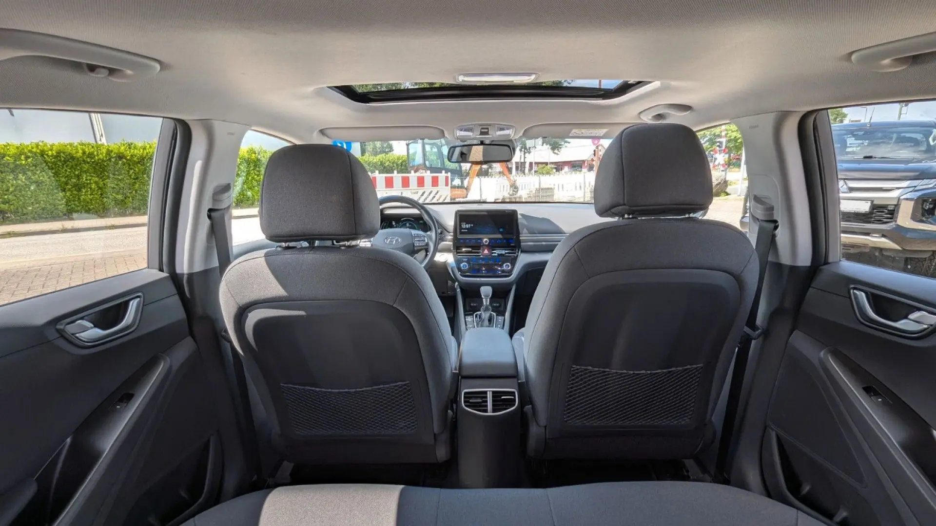 IONIQ 1.6l GDi PHEV Advantage (MJ22) DCT