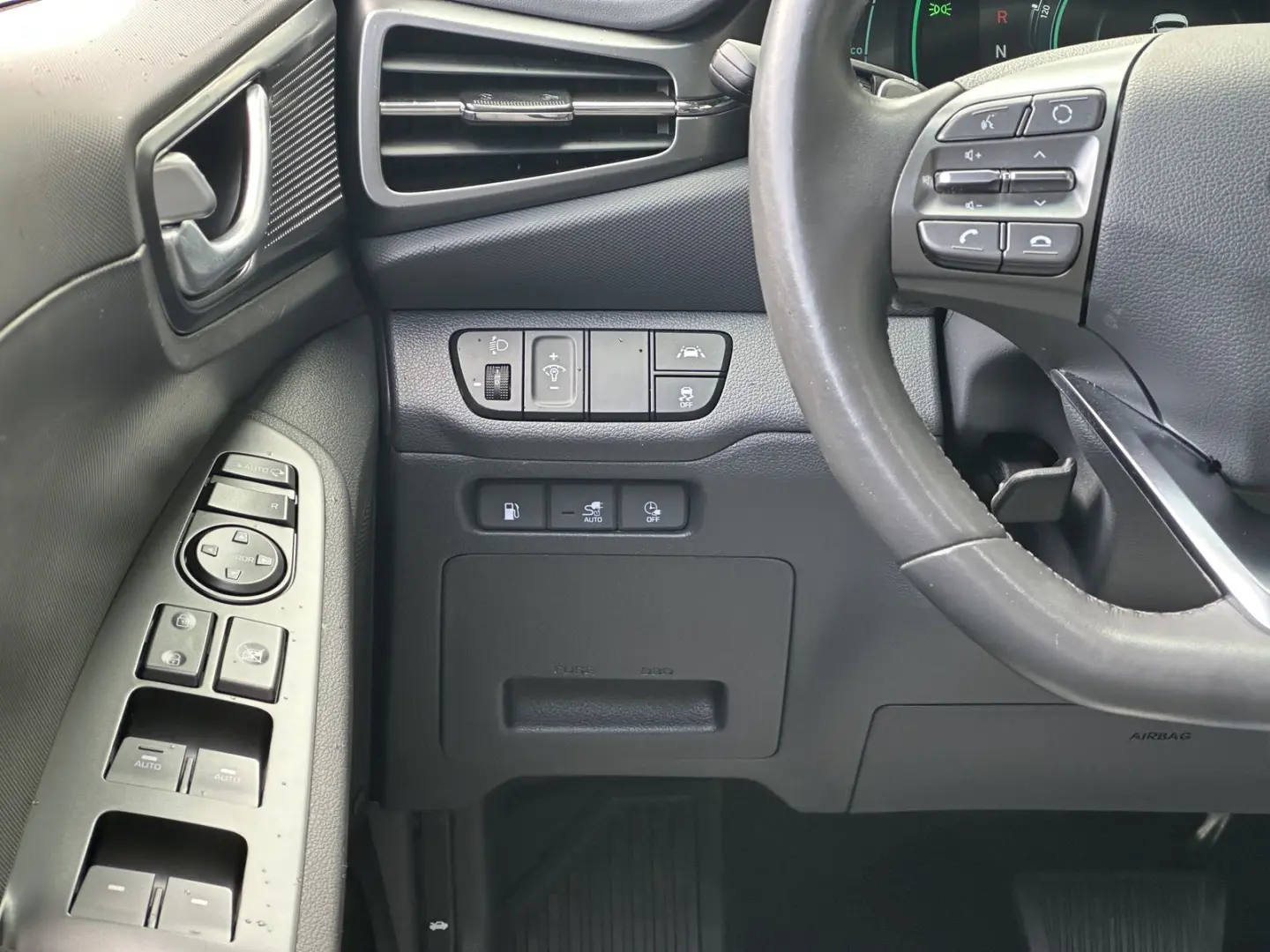 Ioniq Plug-In Hybrid *LED*ACC*LANE*RFK*CARPLAY*