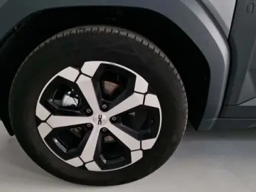 DACIA DUSTER 1.6 HEV 140 Journey