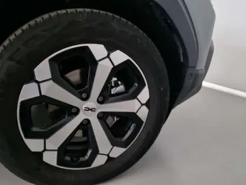 DACIA DUSTER 1.6 HEV 140 Journey