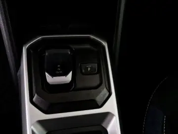 DACIA DUSTER 1.6 HEV 140 Journey