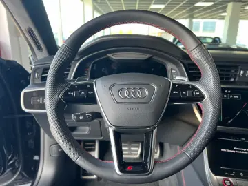 RS7 PERFORMANCE Keramik CARBON Nachtsicht B&O