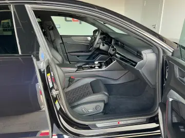RS7 PERFORMANCE Keramik CARBON Nachtsicht B&O