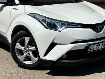 Toyota C-HR 1.8 HSD 4x2 CVT C-ult