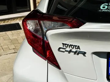 Toyota C-HR 1.8 HSD 4x2 CVT C-ult