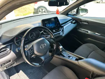 Toyota C-HR 1.8 HSD 4x2 CVT C-ult