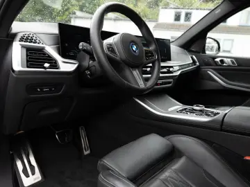 X5 xDrive 50e M-Sport