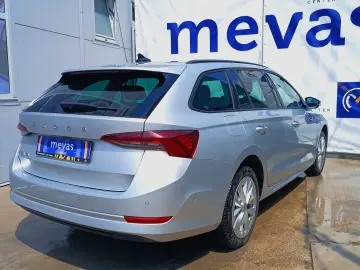 Skoda Octavia Combi 2.0 TDI DSG Style