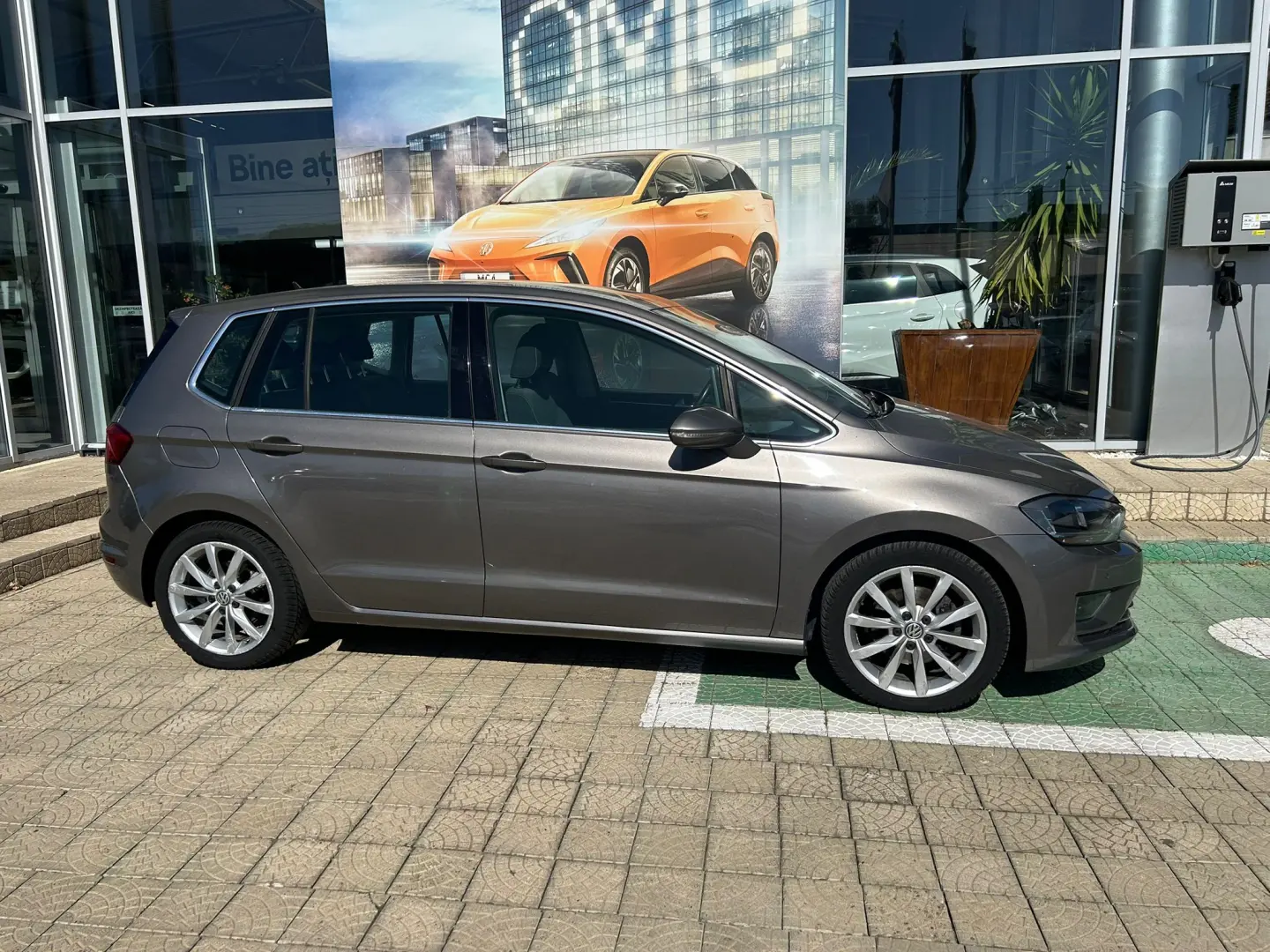 Volkswagen Golf Sportsvan 1.6 TDI DPF DSG BMT Highline