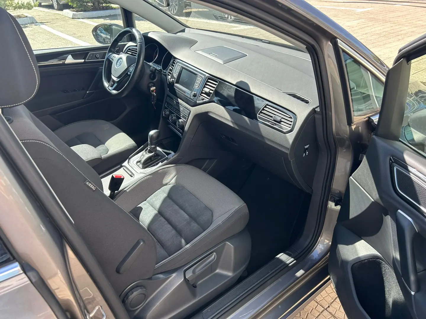 Volkswagen Golf Sportsvan 1.6 TDI DPF DSG BMT Highline