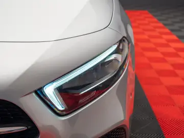 Mercedes Benz  A 250 E