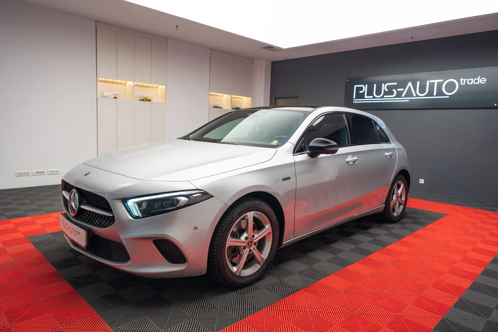 Mercedes Benz  A 250 E