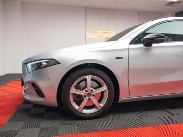 Mercedes Benz  A 250 E