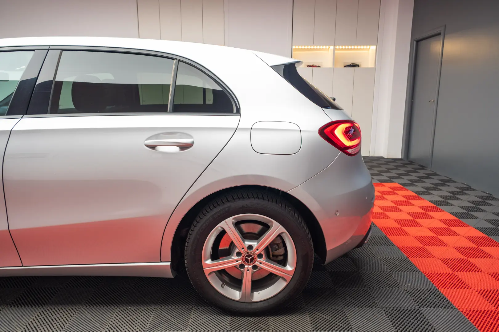 Mercedes Benz  A 250 E