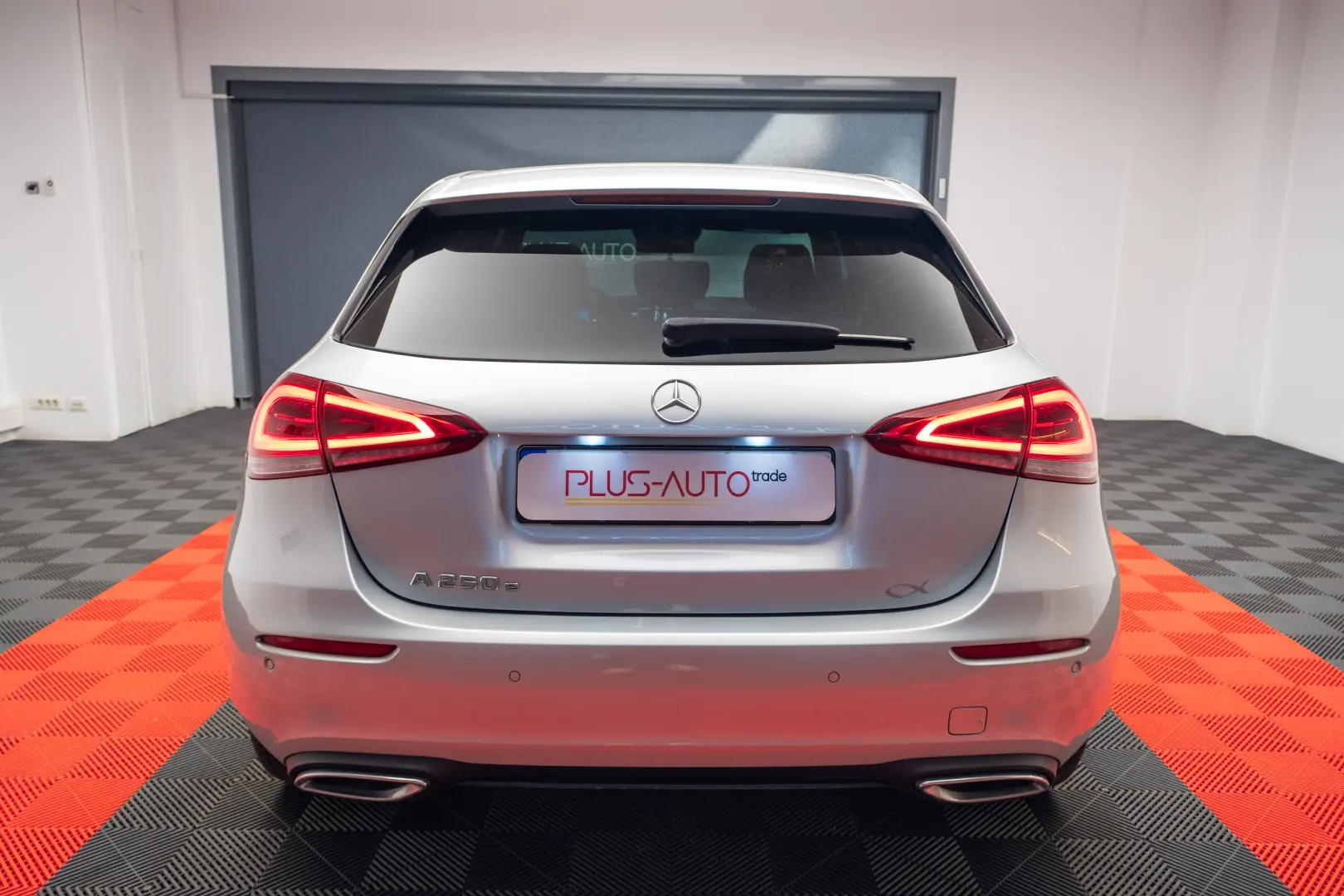 Mercedes Benz  A 250 E