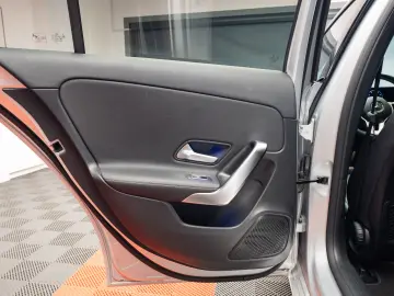 Mercedes Benz  A 250 E