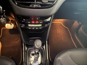 Peugeot 2008 Allure 1.2 Turbo Automat