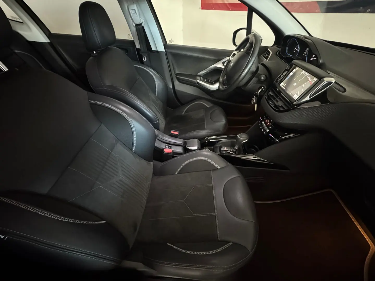 Peugeot 2008 Allure 1.2 Turbo Automat